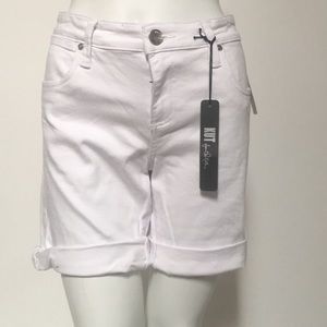 NWT White Kut from the Kloth Shorts